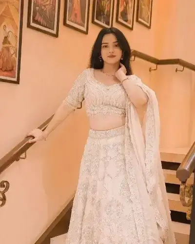 Escort Service In Lathi